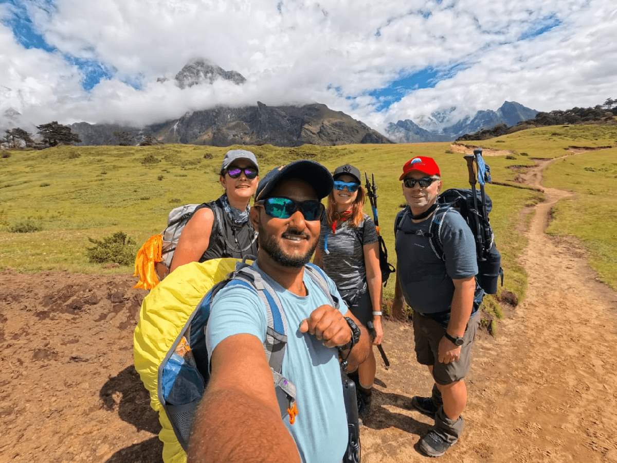 happy clients at ebc trek